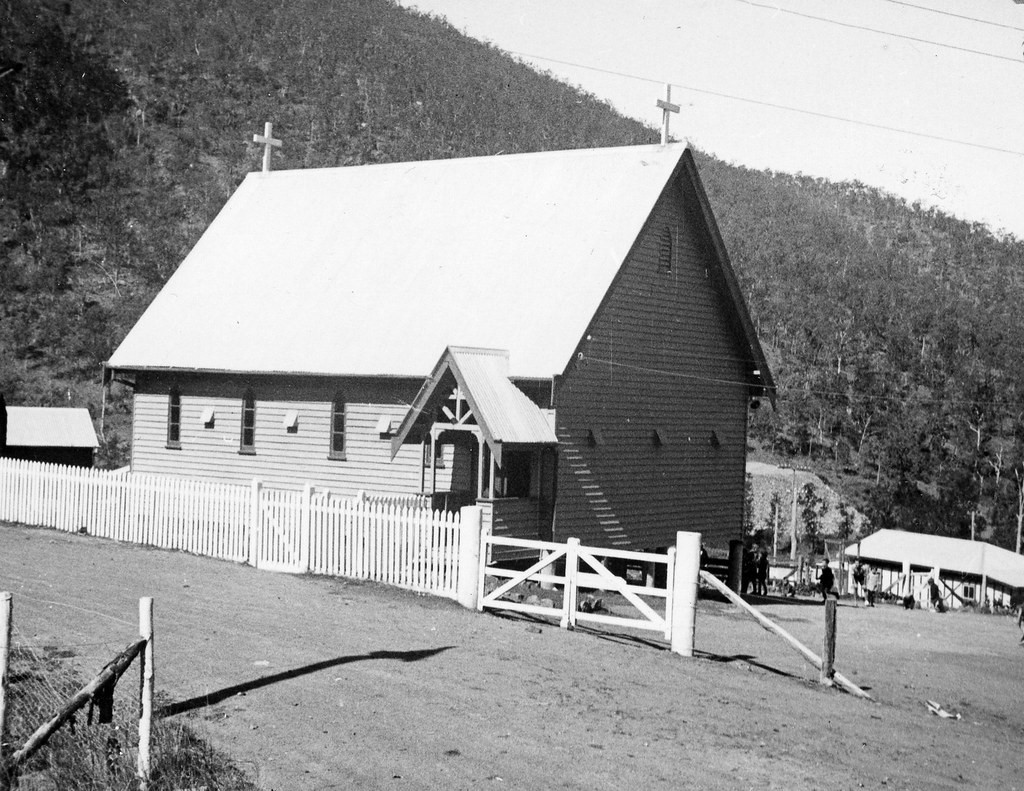 New England Genealogy by popular US online genealogists, Price Genealogy: black and white image of a church. 